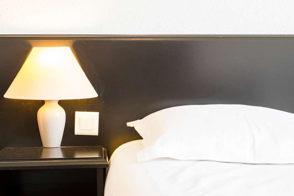 Le Relais De Castelnau Hotel Loubressac Room photo