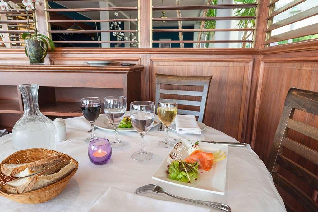 Le Relais De Castelnau Hotel Loubressac Restaurant photo